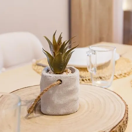 Apartment Exclusive & Modern Flat In *