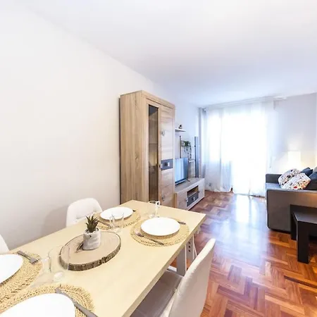 Exclusive & Modern Flat In Apartment *