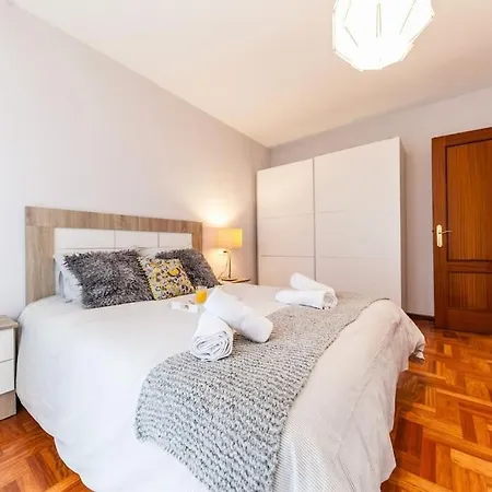 Exclusive & Modern Flat In Apartment *